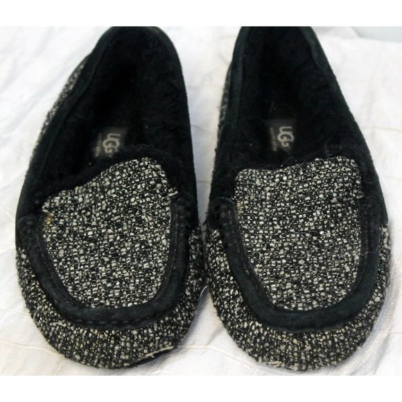 UGG Black Woman's House Slippers Size 7 Slip On Wool Lining Tweed Woven - Picture 2 of 11